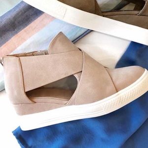 WORN ONCE Taupe Sneaker Wedge